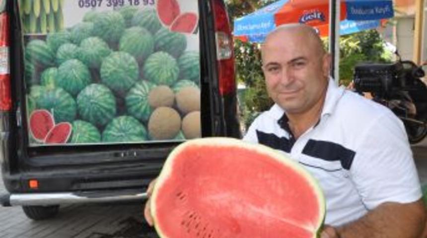 Sıcaktan Bunalanların Imdadına 'Alo Karpuz' Hattı Yetişiyor