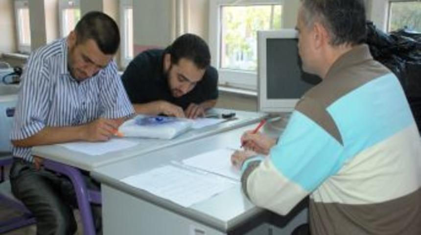 Kur'an Ve Osmanlı T&uuml;rk&ccedil;esi Dersleri Başladı