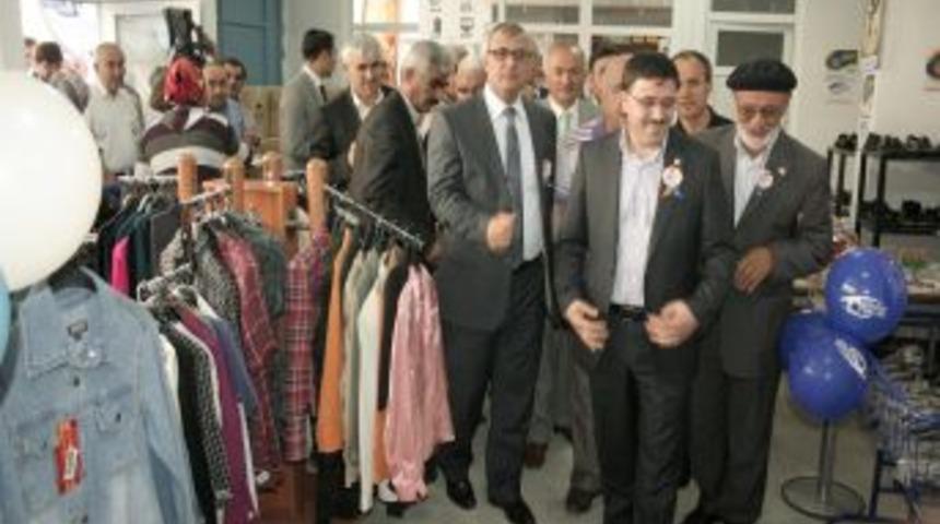 Kimse Yok Mu Derneği İyilik Noktası Hizmete A&ccedil;ıldı