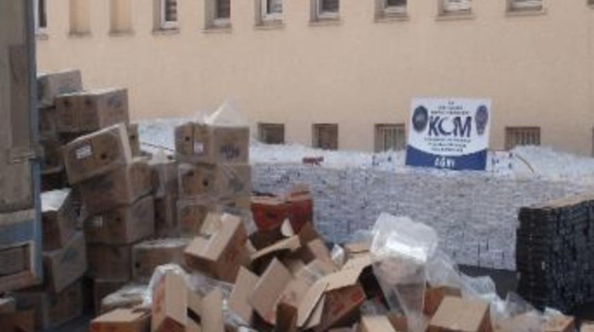 Ağrı&rsquo;da 201 Bin 730 Paket G&uuml;mr&uuml;k Ka&ccedil;ağı Sigara Ele Ge&ccedil;irildi