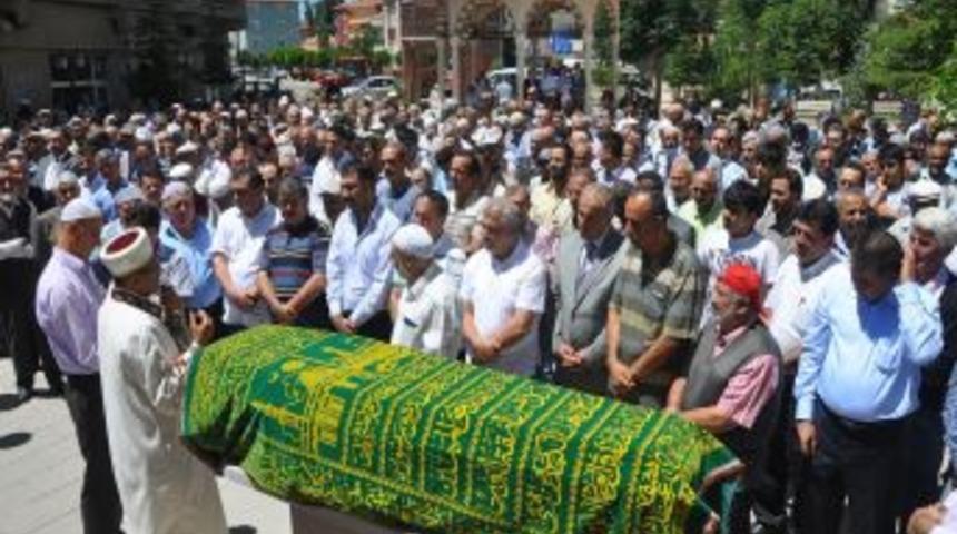 Yozgatlı Emekli M&uuml;ft&uuml; Arslan Son Yolculuğuna Uğurlandı