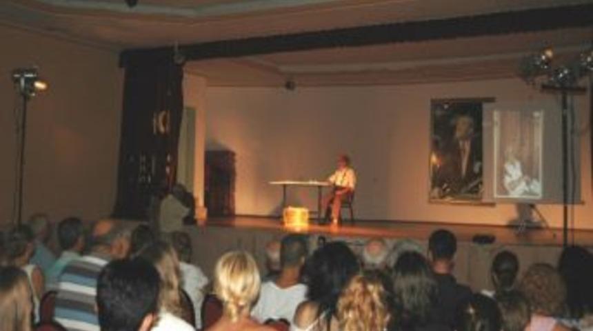 Halet Abla Destanı Ayakta Alkışlandı