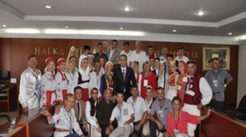 Konuk Ekipler Festivale Renk Katıyor