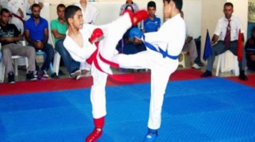 Milli Takım Karate Se&ccedil;meleri Şanlıurfa&rsquo;da Yapıldı