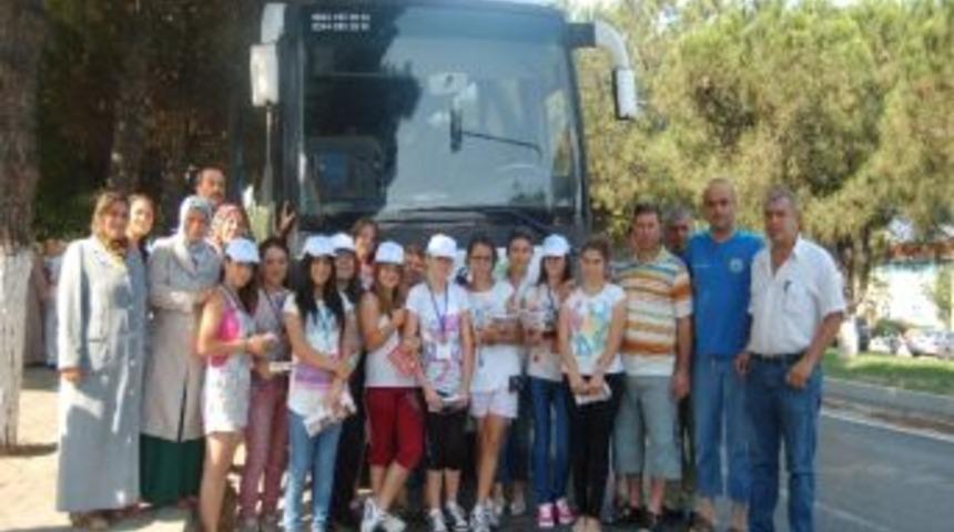 Seyyah Kızlar Ankara'ya Gitti