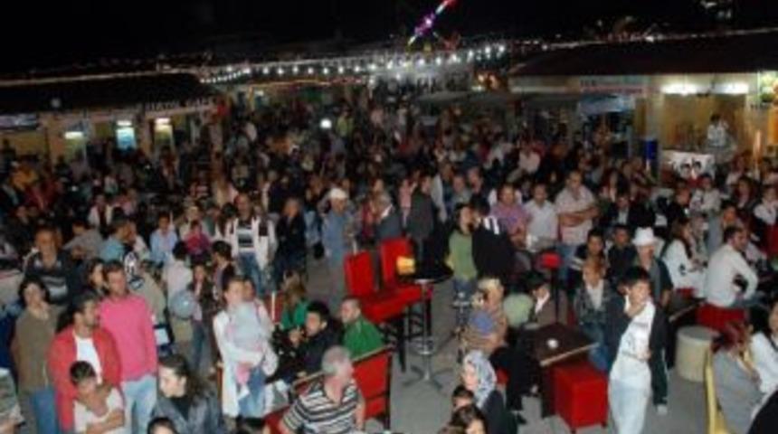 Ramazan Şehrinde D&uuml;kkanların Y&uuml;zde 60'ı Doldu