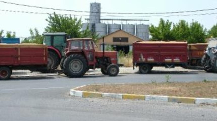 &Ccedil;orlu`da &Ccedil;ift&ccedil;iler Randevu Sistemi İle Sıra Beklemiyor