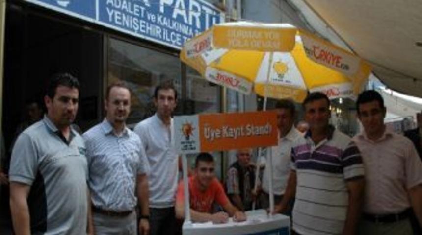 Ak Parti&rsquo;den &Uuml;ye Hamlesi