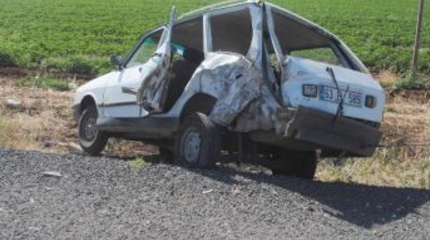 Siverek'te Trafik Kazası: 2 Yaralı