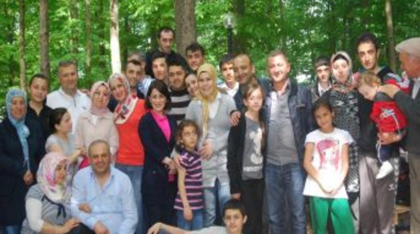 &Ccedil;alıkoğlu Gıda Piknikle Personelin Motivasyonunu Artırdı