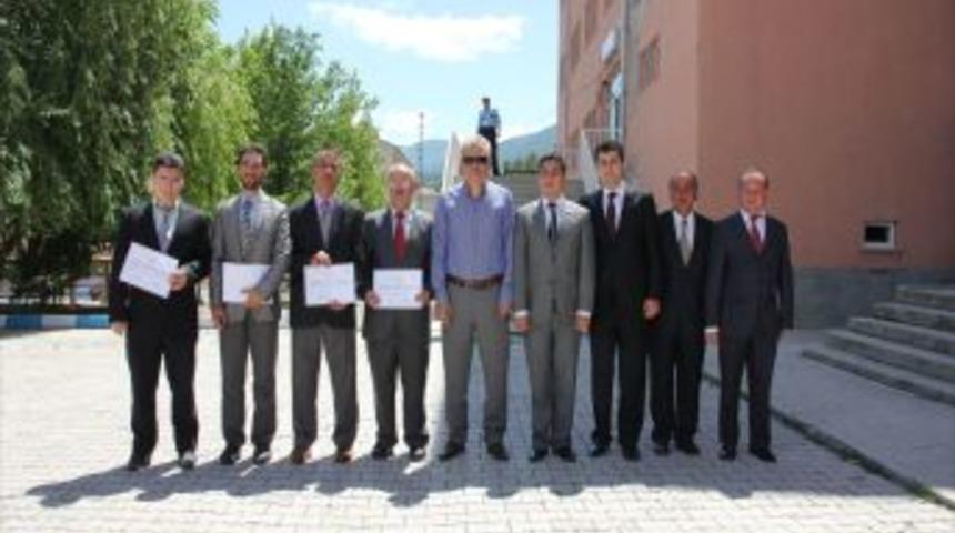 İlkyardım Kursunu Tamamlayan Imamlar Sertifikalarını Aldı