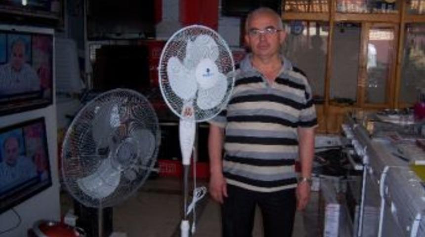 Kula&rsquo;da Sıcaklar, Vantilat&ouml;r Satışlarını Artırdı