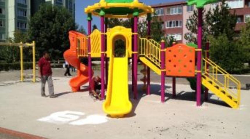 İzmit&rsquo;in Parkları Yenileniyor