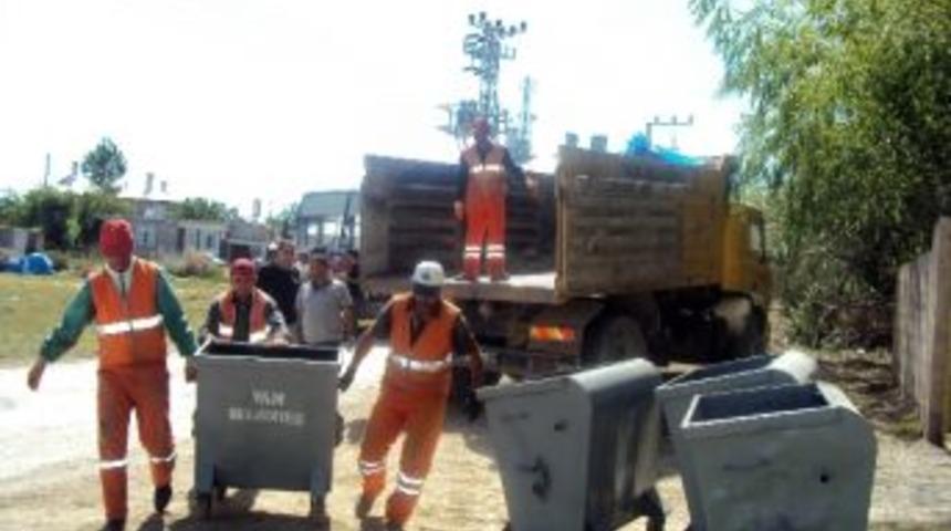Van Belediyesi'nden Molakasım Ve Bardakçı Köylerinde Temizlik Kampanyası