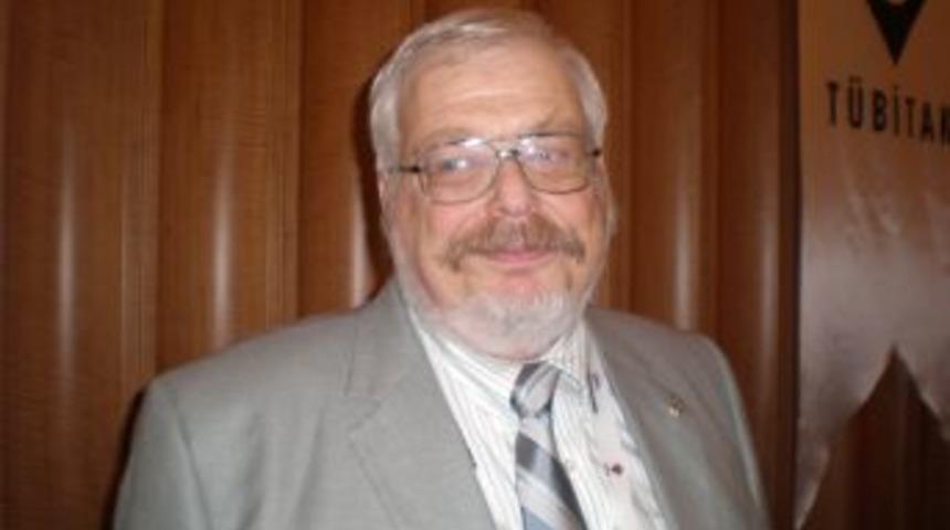 T&uuml;rk Bilim Adamından Yerli Otomobile Destek S&ouml;z&uuml;