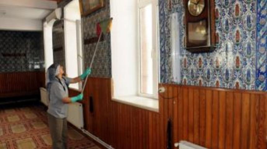 Tepebaşı'nın Camileri Ramazan'a Hazırlanıyor