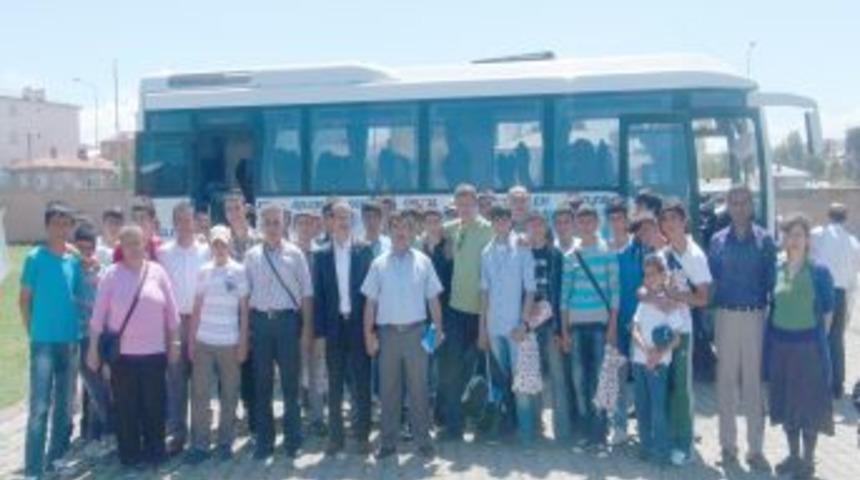 Ardahanlı Seyyahlar Yola &Ccedil;ıktı