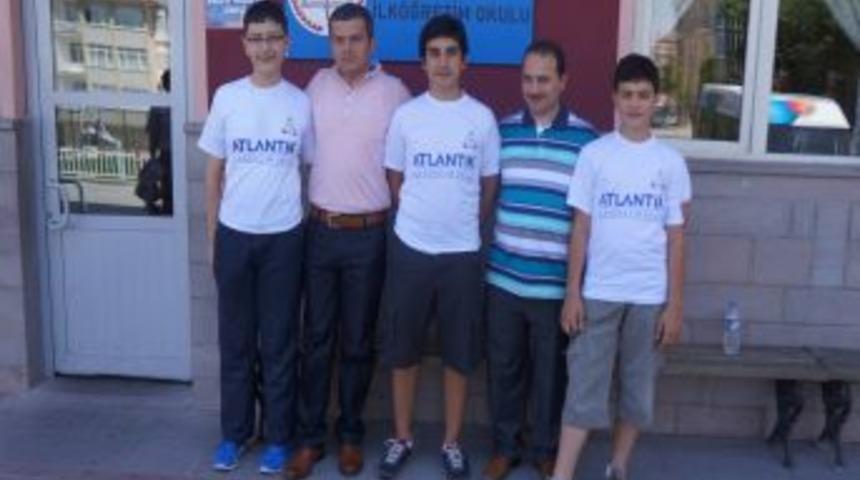 Atlantik İlk&ouml;ğretim Okulu&rsquo;nda 4 &Ouml;ğrenci SBS&rsquo;de Tam Puan Aldı