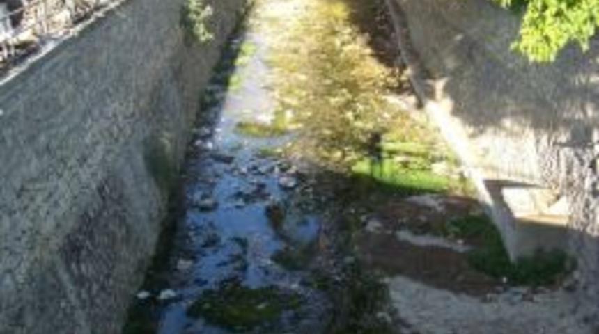 Mut Deresi'nde Kirlilik Alarmı