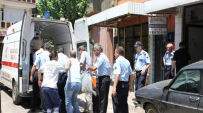İzmir'de Silahlı Saldırı: 1 Yaralı