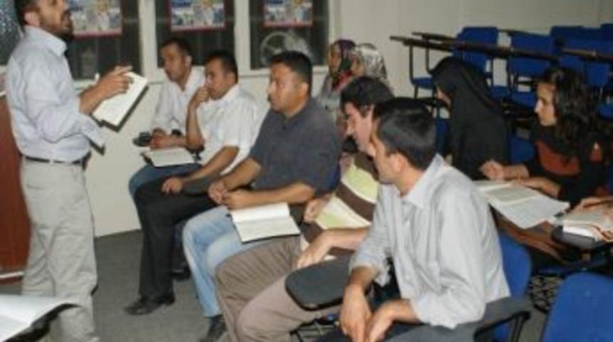 Hatso 20 Kişiye Yabancı Dil Eğitimi Veriyor