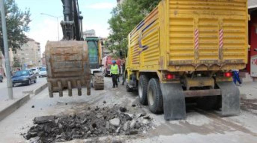 Erzurum'da Atık Su Arıtma Tesis Projesi Kazı &Ccedil;alışmaları Başladı
