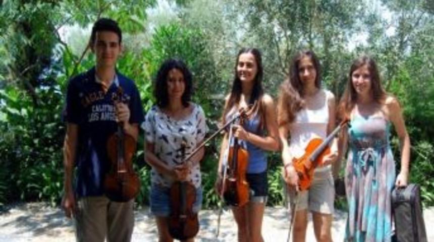 Aima&rsquo;da Keman Ve Viyolonsel Kursları Başladı