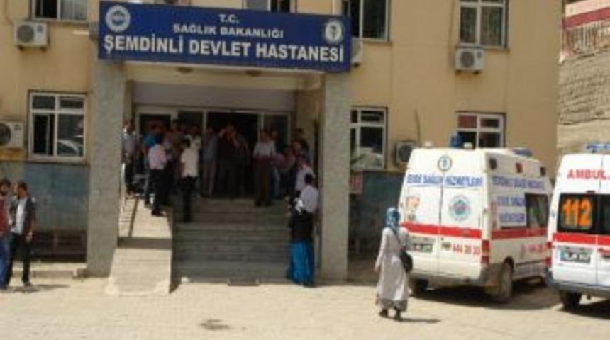 Şemdinli&rsquo;de Trafik Kazası, 2 Yaralı