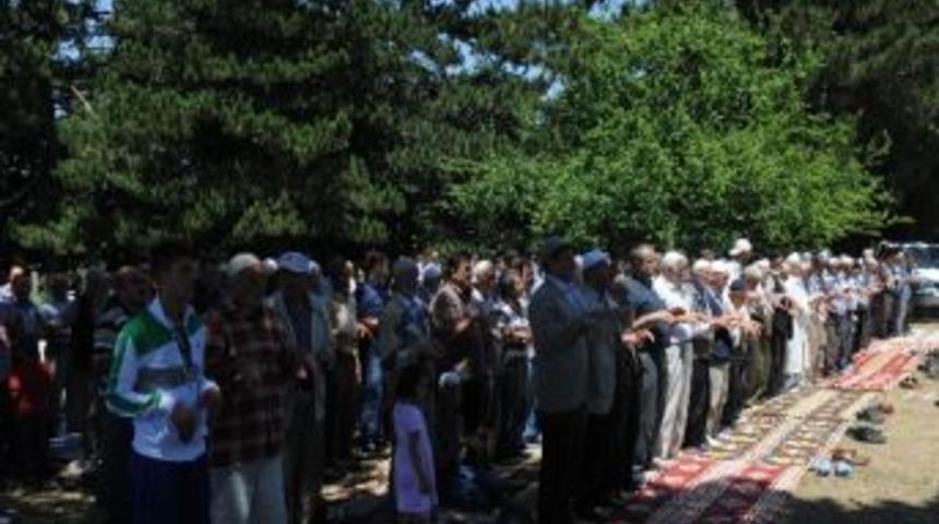 Dolu Baba Anıldı