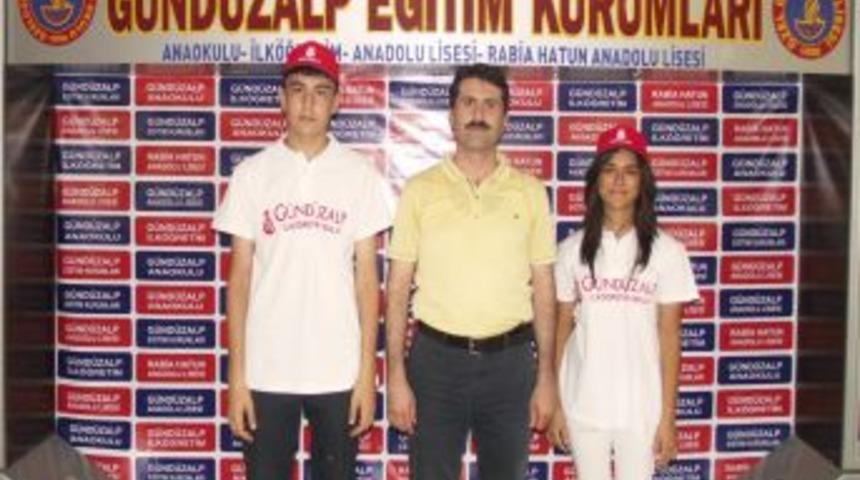 &Ouml;zel G&uuml;nd&uuml;zalp İlk&ouml;ğretim &Ouml;ğrencisi SBS'de 500 Tam Puan Aldı