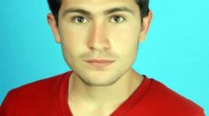 Askerden İzne Gelen Gen&ccedil; Trafik Kazasında &Ouml;ld&uuml;