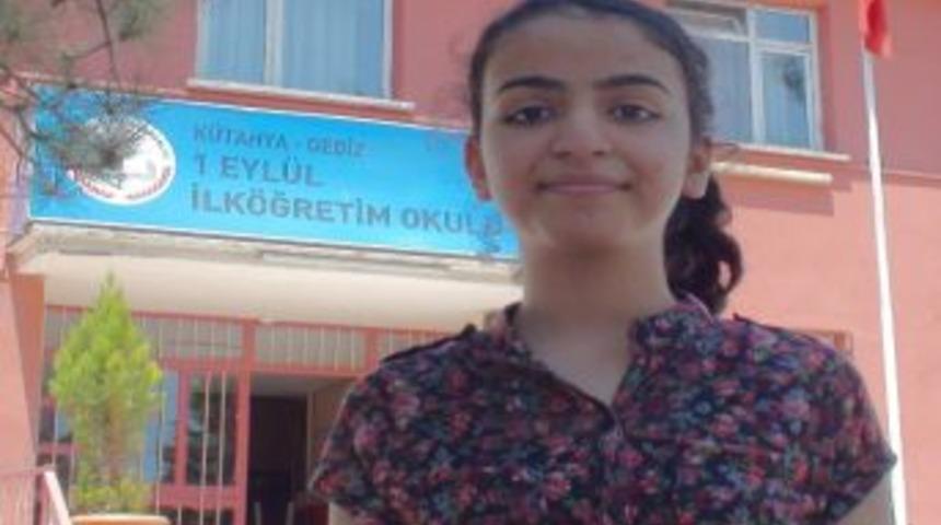 Gediz 1 Eyl&uuml;l İlk&ouml;ğretim Okulu &Ouml;ğrencisi G&uuml;lden &Ouml;nder Sbs T&uuml;rkiye Sekizincisi Oldu