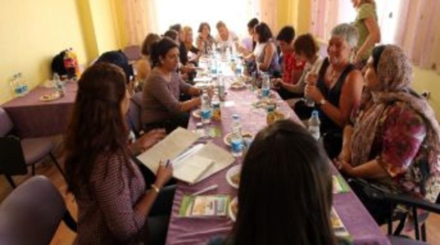 Alman Kadın Heyeti Vakasum&rsquo;u Ziyaret Etti