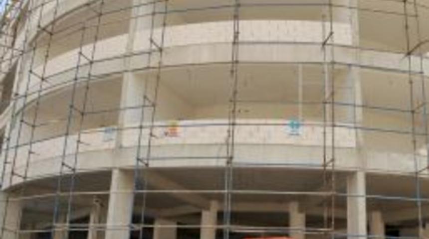 Başkan Demirel, Kent Konseyi Inşaatını Inceledi