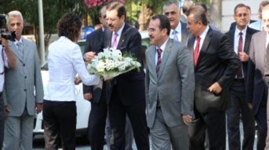 Bakan Ergin Ve Tobb Başkanı Hisarcıklıoğlu Hatay'da