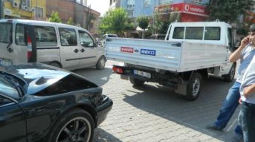 Osmancık saat kulesi &ouml;n&uuml;nde kaza