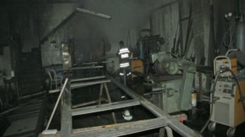 Ereğli'de Sanayi Sitesinde &Ccedil;ıkan Yangın Kontrol Altına Alındı