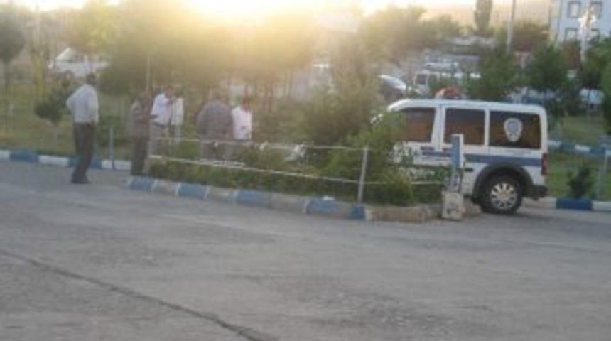 Diyarbakır'da Arazi Kavgası: 1 &Ouml;l&uuml;, 4 Yaralı