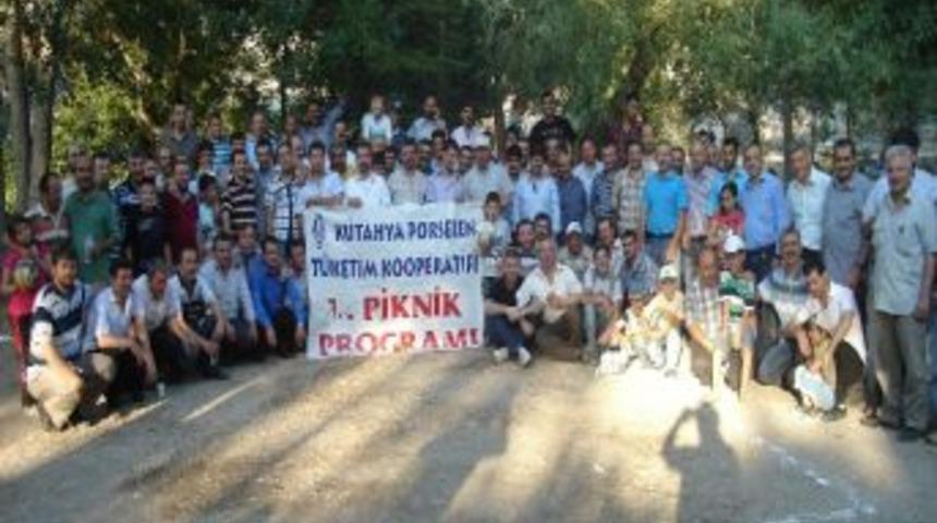 Porselen İş&ccedil;ileri Piknikte Buluştu