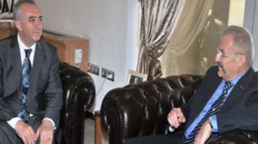 Vali K&uuml;&ccedil;&uuml;k'ten Cerrah&rsquo;a Ziyaret