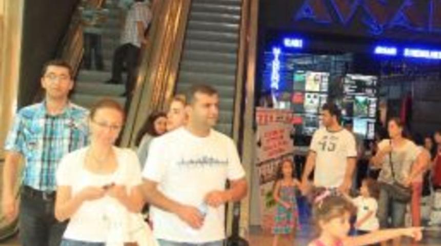 Sıcaktan Bunalan Optimum&rsquo;a Koştu