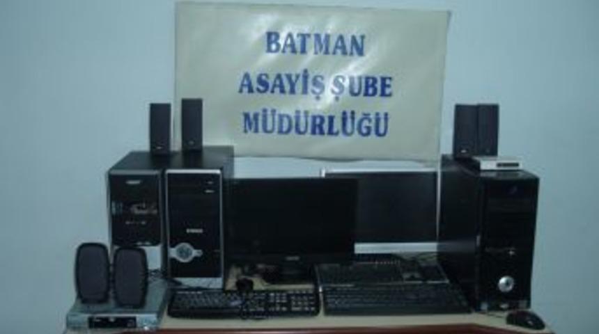 Yedi Ayrı Hırsızlık Olayına Karıştıkları Iddiasıyla Iki Kişi Yakalandı