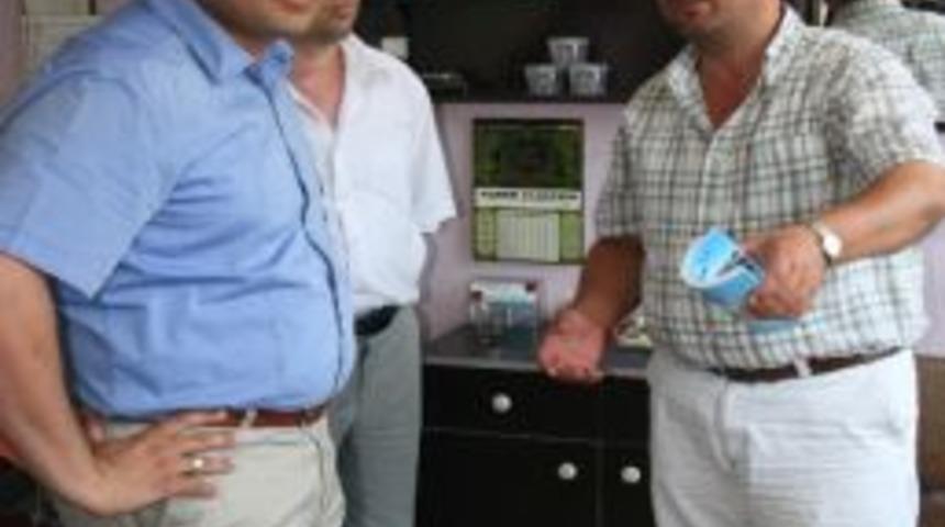 Karaduman, Mithatpaşa Esnafını Gezdi