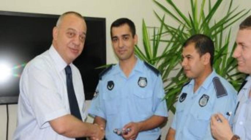 Başarılı Zabıtalar &Ouml;d&uuml;llendirildi