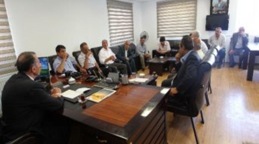 Muhtarlar Derneği İle Esnaf Odaları Birliği&rsquo;nden Van Belediyesi&rsquo;ne Ziyaret