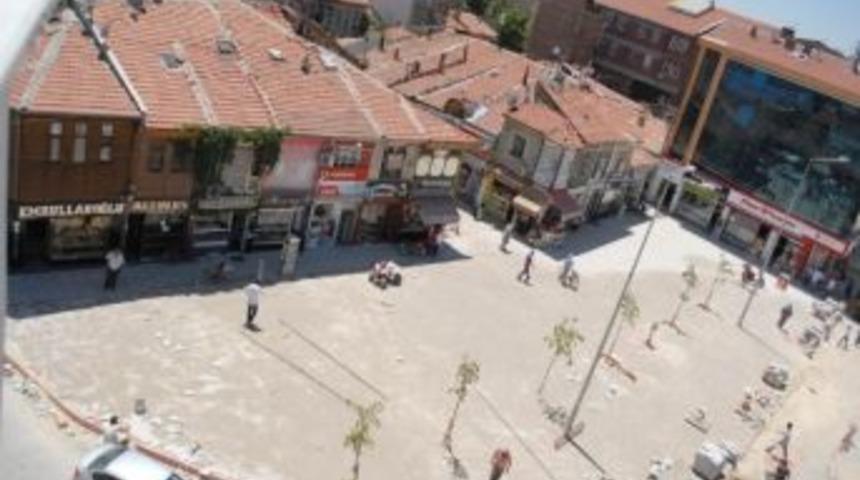 Bolvadin&rsquo;de &Ccedil;arşı D&uuml;zenlemesi &Ccedil;alışmaları Devam Ediyor