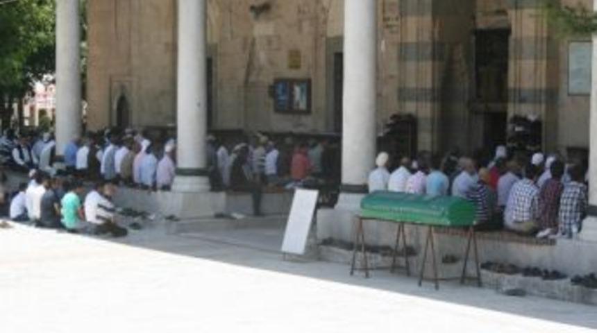 Afyonkarahisar&rsquo;da Cenazeler İmaret Cami Yerine Eski Otogar Cami&rsquo;nden Kaldırılacak