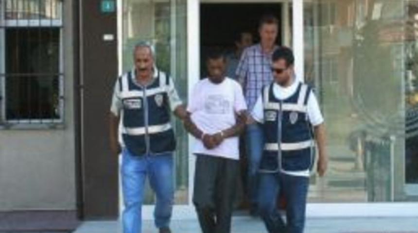 Hırsızlık Zanlısı G&uuml;venlik Kameralarına Yakalandı