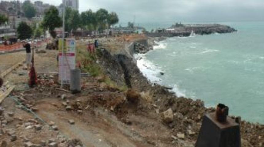 Ak&ccedil;akoca'da Sahil Projesi 1. Kısım İnşaat &Ccedil;alışması