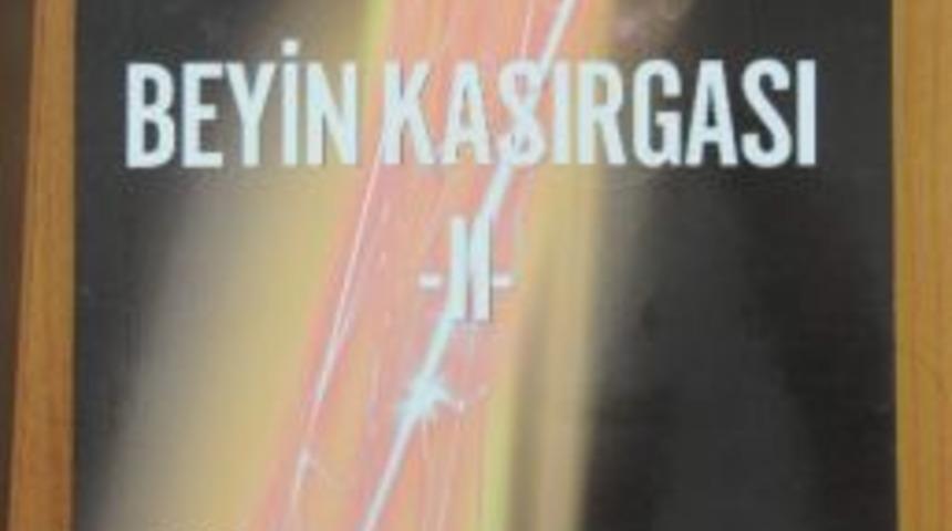 Şizofren Yazar 15 Kitap Yazarak Hayata Tutundu